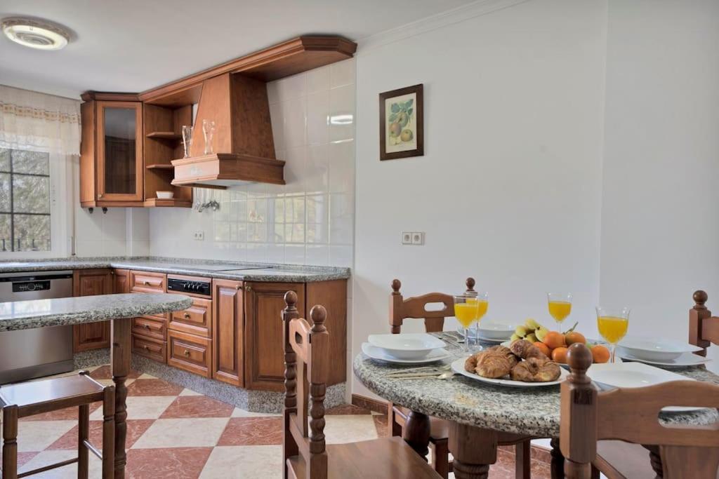 Con Jacuzzi Y Parking En San Pedro - Del Valle 72 2 Apartamento