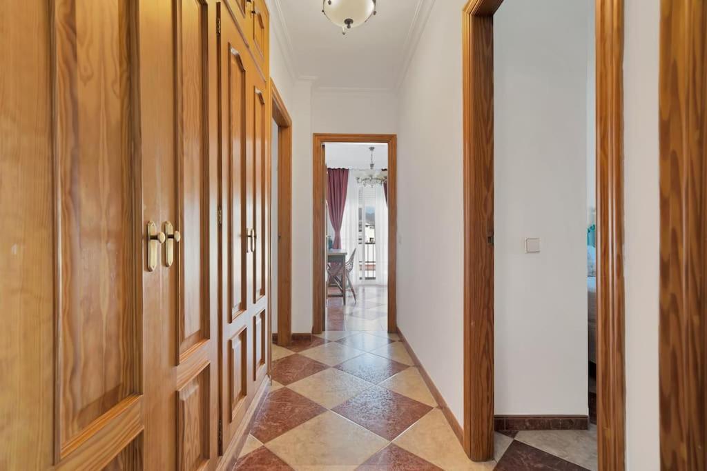 Con Jacuzzi Y Parking En San Pedro - Del Valle 72 2 Apartamento